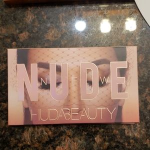 Huda Beauty Nude